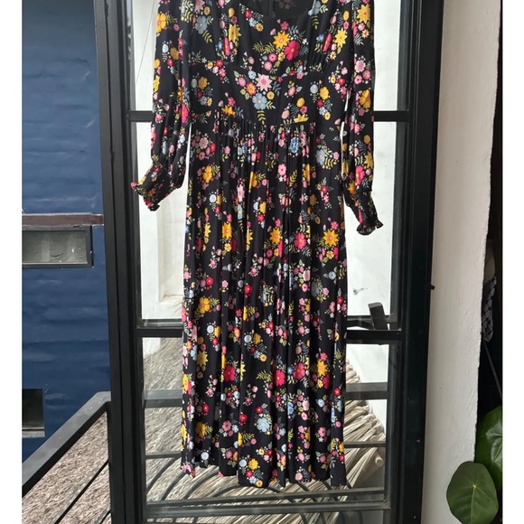 Coco Fennell Dolly dress. This is the most amazing fit and style! - Picture 3 of 3